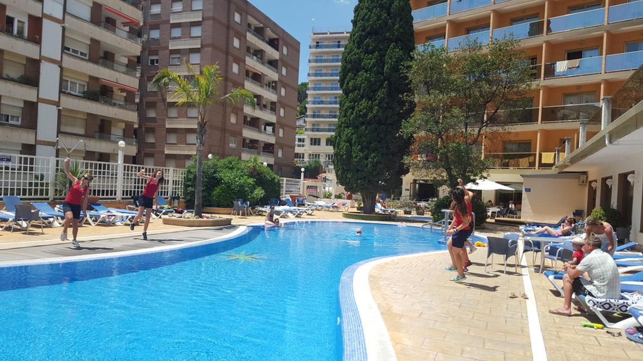 Hotel Bon Repos Calella Exterior foto